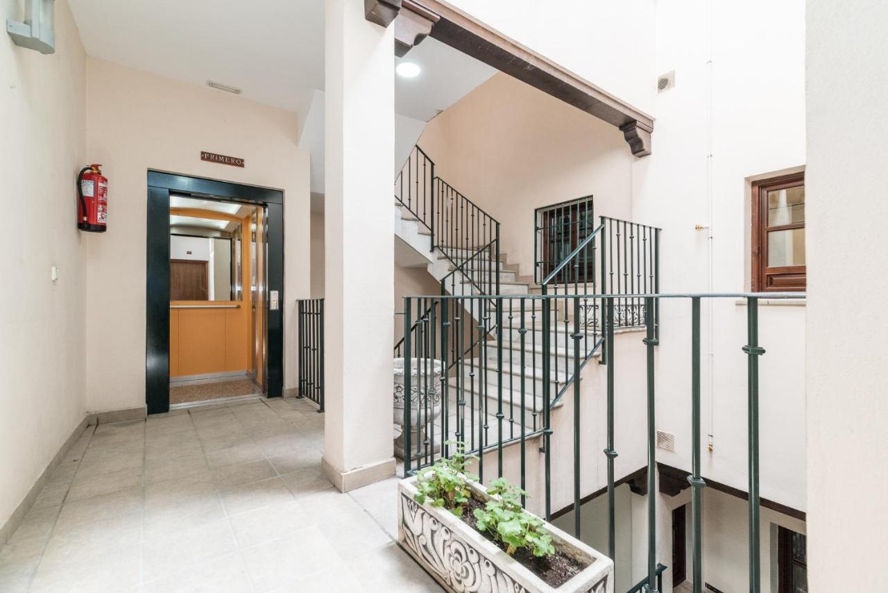 Moderno Apartamento Centro De Granada 2 Экстерьер фото